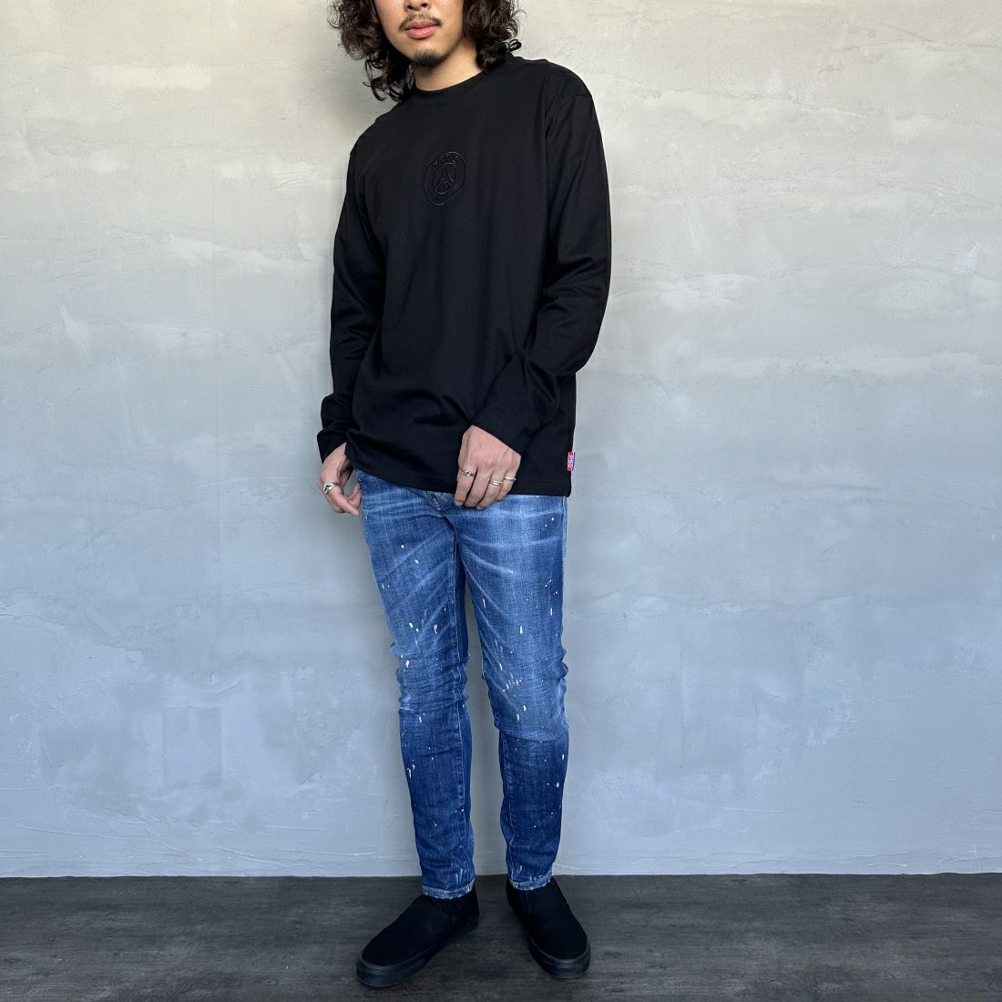 PARIS SAINT-GERMAN [パリ・サンジェルマン] PSG刺繍ロゴ ロングスリーブTシャツ [PS0324SS0001] BLACK &&モデル身長：173cm 着用サイズ：L&&