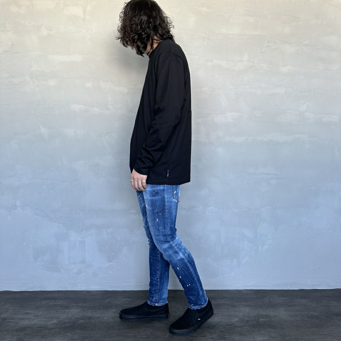 PARIS SAINT-GERMAN [パリ・サンジェルマン] PSG刺繍ロゴ ロングスリーブTシャツ [PS0324SS0001] BLACK &&モデル身長：173cm 着用サイズ：L&&