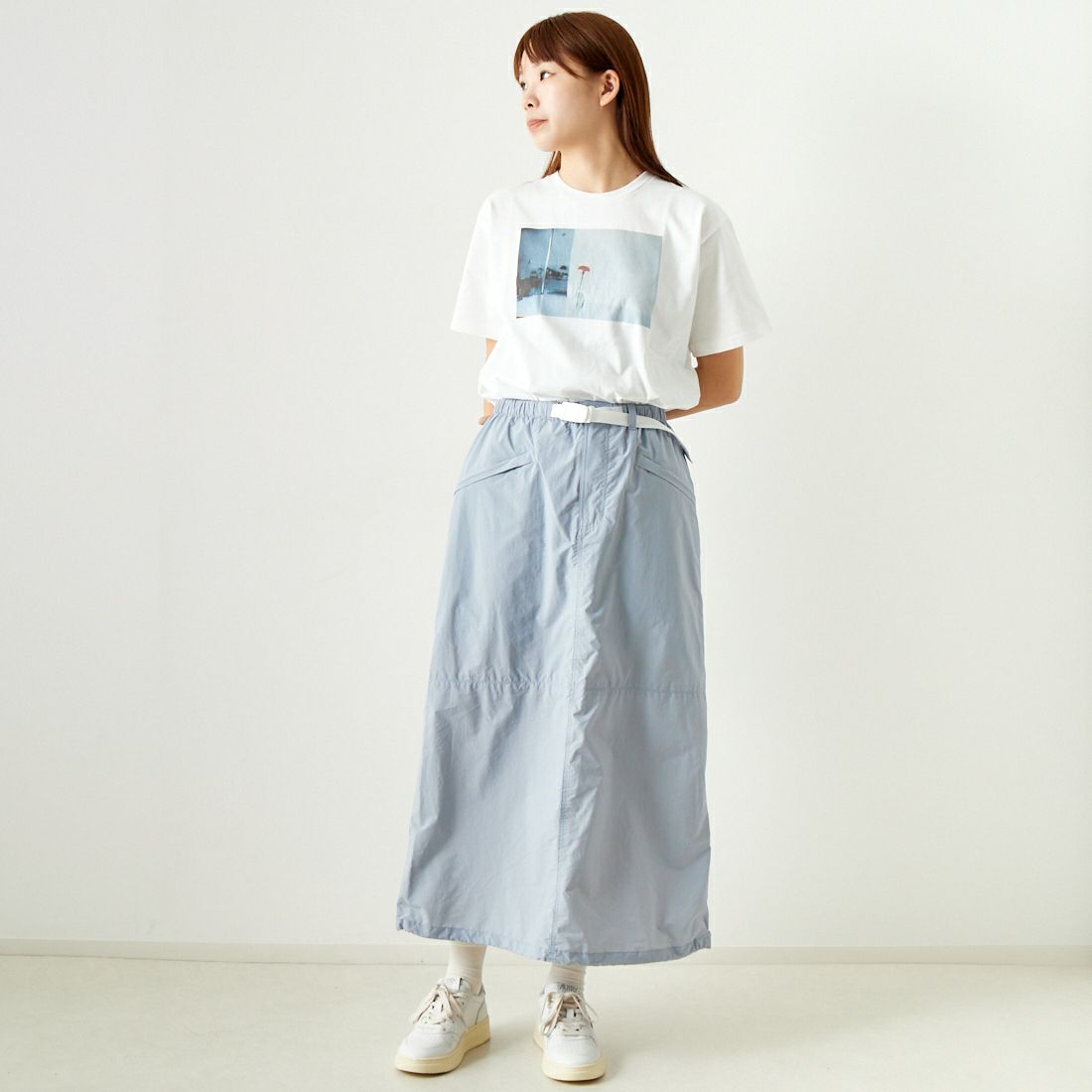WILD THINGS [ワイルドシングス] ビーチスカート [WTL24019SK] ICE BLUE &&モデル身長：167cm 着用サイズ：M&&