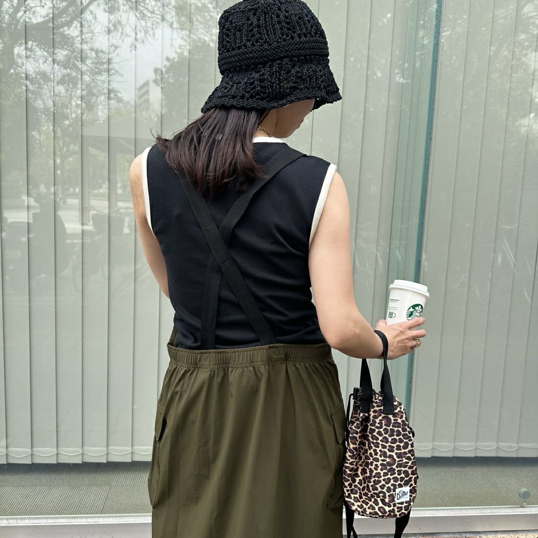 THOUSAND MILE [サウザンド マイル] 別注 ドローコード付きジャンパースカート [TM241NP50382-JF] 67 OLIVE &&モデル身長：163cm 着用サイズ：F&&