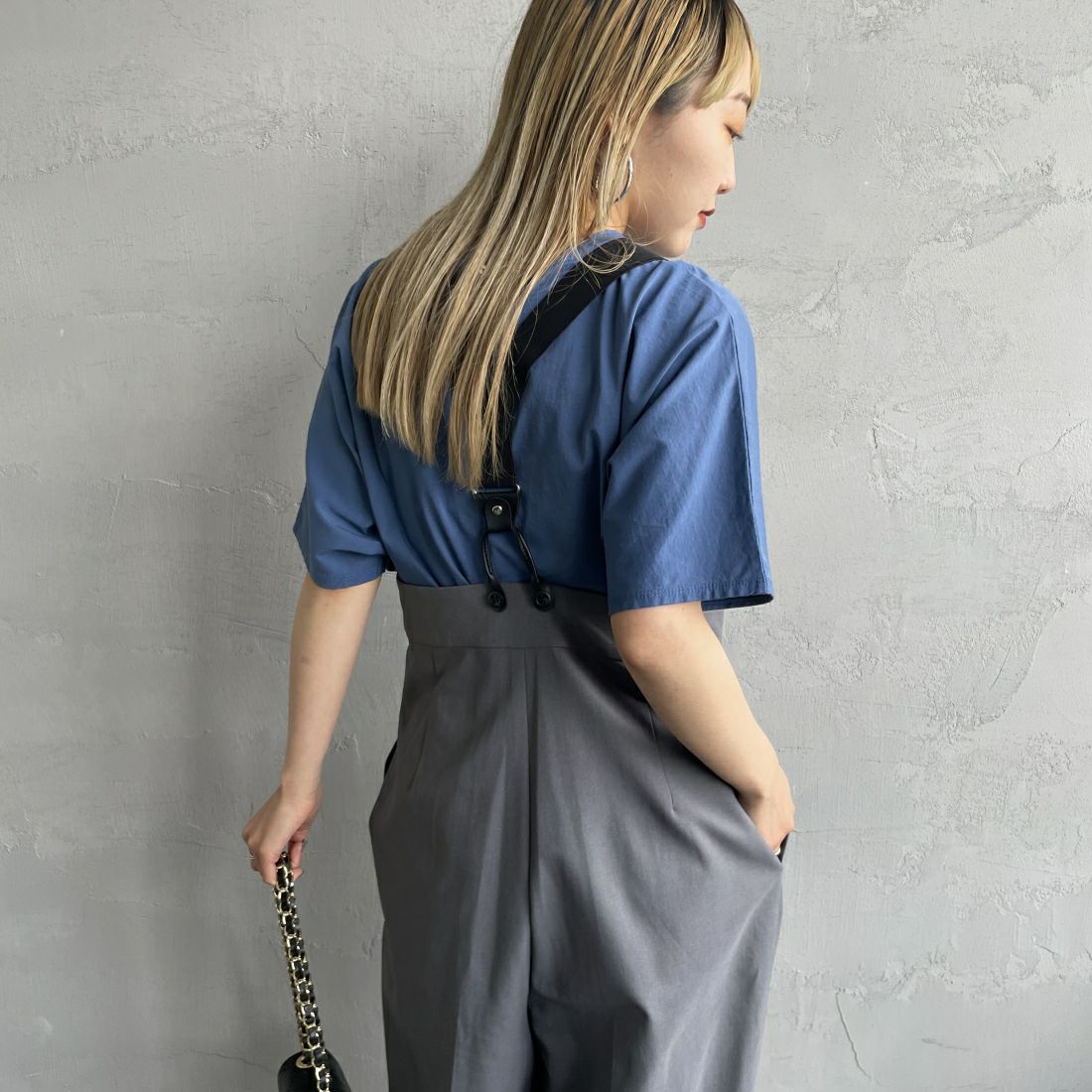 MICA&DEAL × JEANSFACTORY [マイカアンドディール × ジーンズファクトリー] 別注 MITCHEL ショートスリーブTシャツ [0124209139-JF] BLUE &&モデル身長：156cm 着用サイズ：F&&