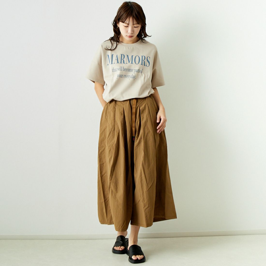 GRAMiCCi [グラミチ] ナイロンフレアパンツ [G2SW-SK034] COYOTE &&モデル身長：167cm 着用サイズ：M&&
