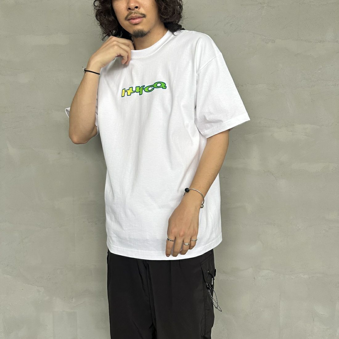 HUF [ハフ] CLUB HOUSE Tシャツ [TS02176] WHITE &&モデル身長：173cm 着用サイズ：L&&