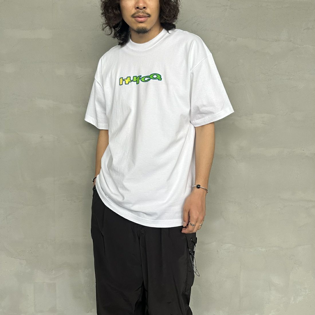 HUF [ハフ] CLUB HOUSE Tシャツ [TS02176] WHITE &&モデル身長：173cm 着用サイズ：L&&
