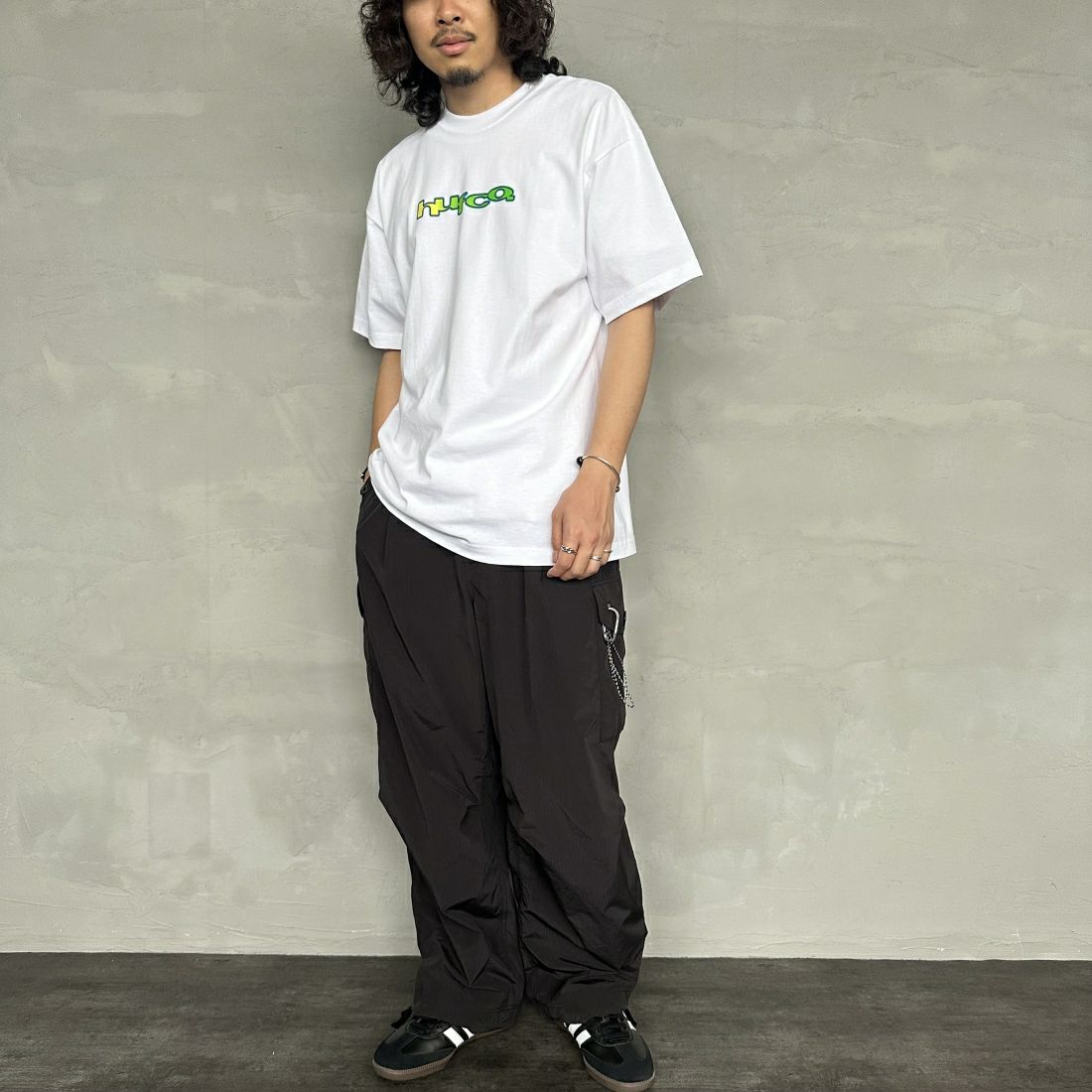 HUF [ハフ] CLUB HOUSE Tシャツ [TS02176] WHITE &&モデル身長：173cm 着用サイズ：L&&