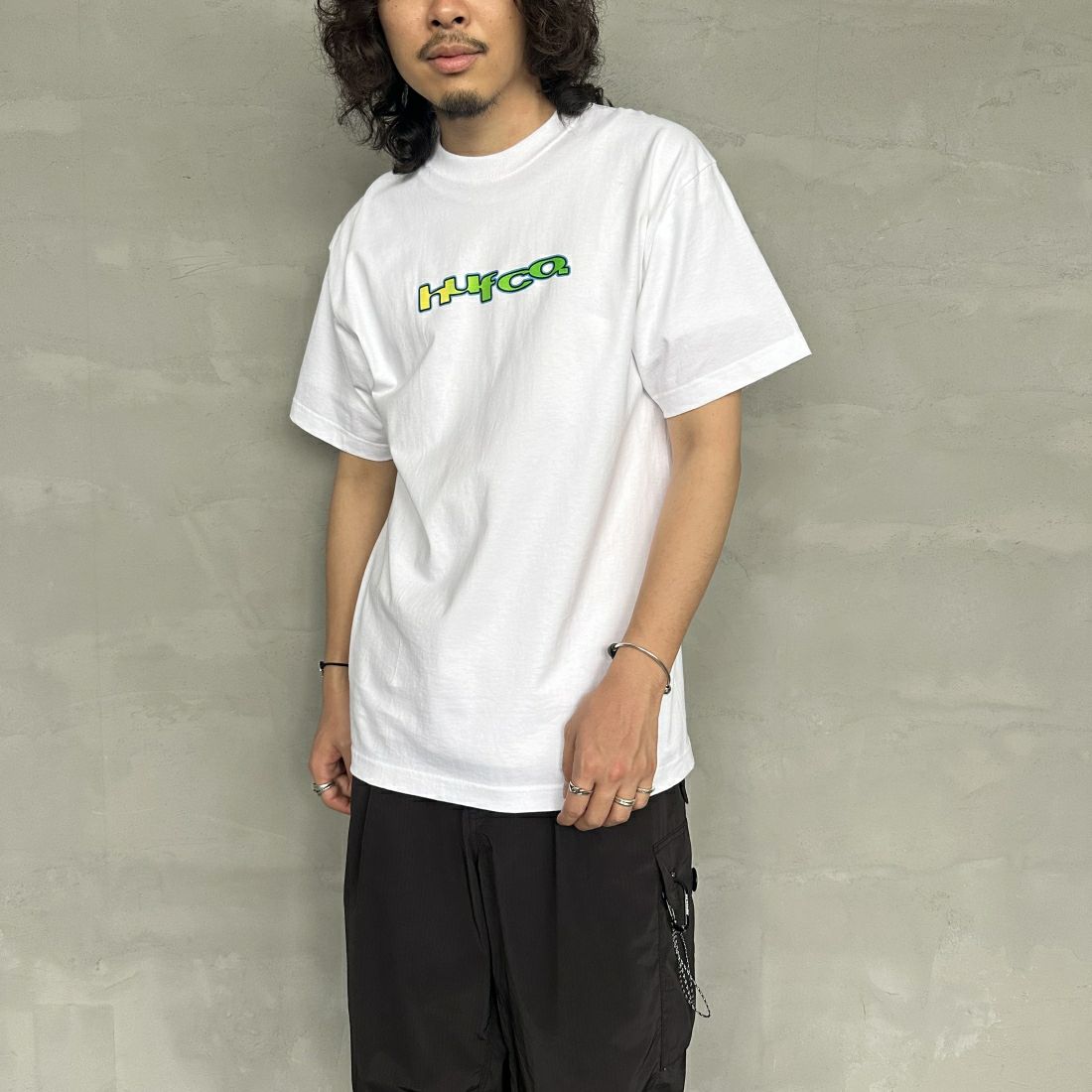 HUF [ハフ] CLUB HOUSE Tシャツ [TS02176] WHITE &&モデル身長：173cm 着用サイズ：M&&