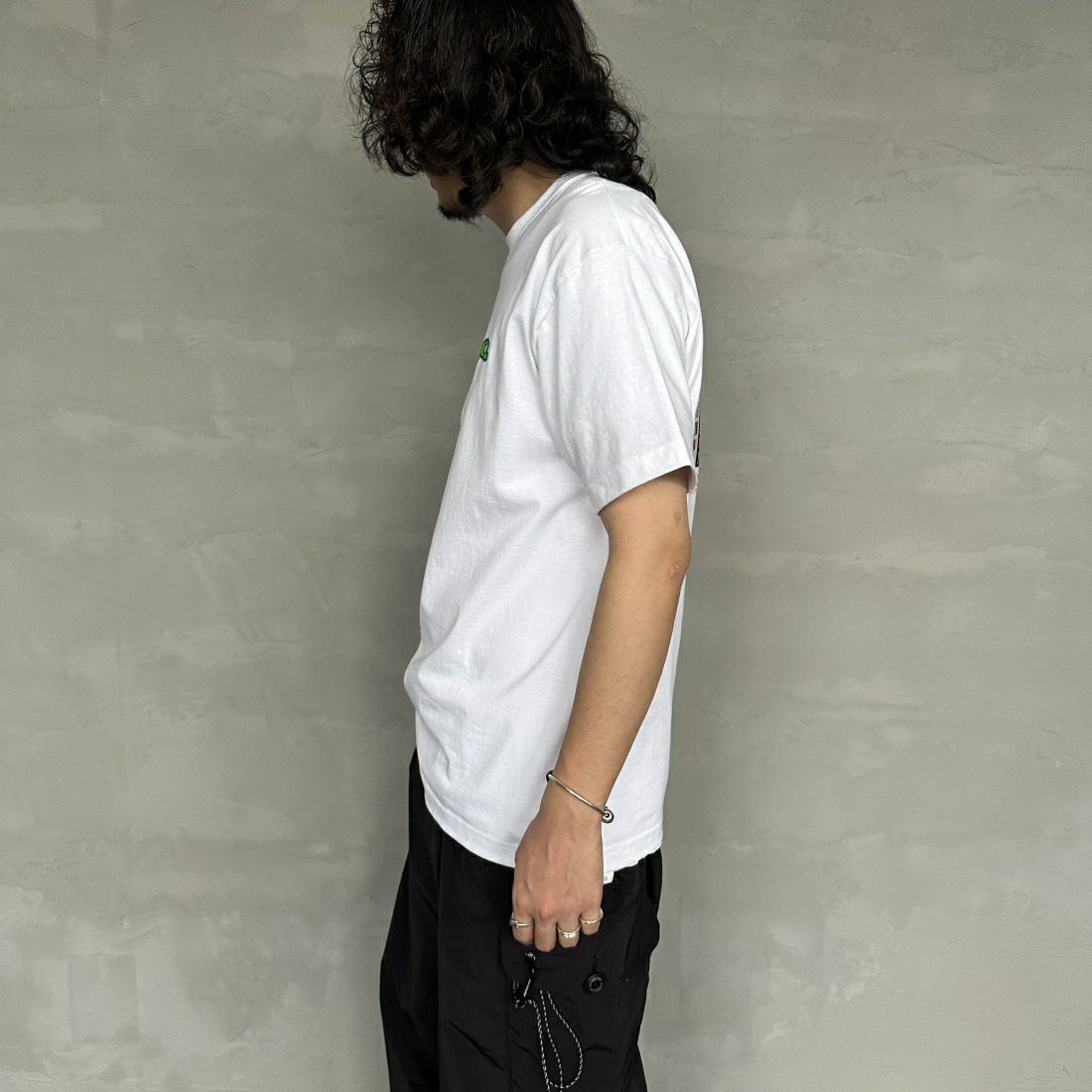 HUF [ハフ] CLUB HOUSE Tシャツ [TS02176] WHITE &&モデル身長：173cm 着用サイズ：M&&