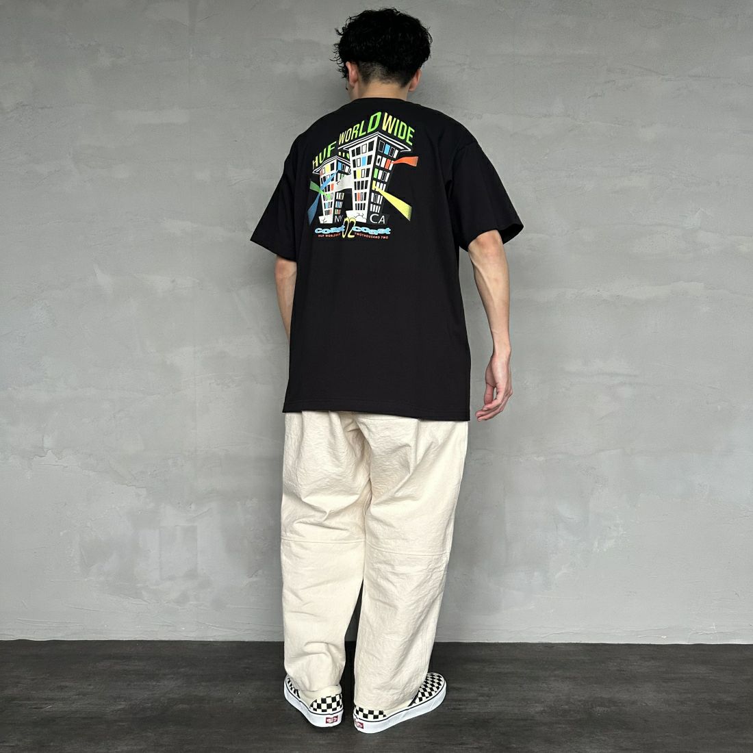 HUF [ハフ] CLUB HOUSE Tシャツ [TS02176] BLACK &&モデル身長：168cm 着用サイズ：L&&
