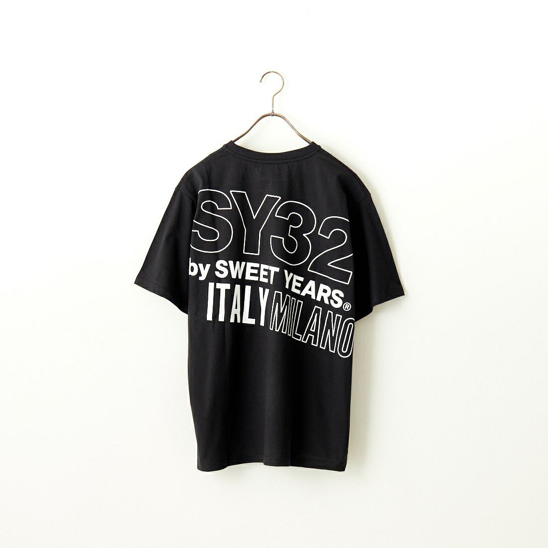 SY32 [エスワイサーティトゥ] バックスラッシュビックロゴTシャツ