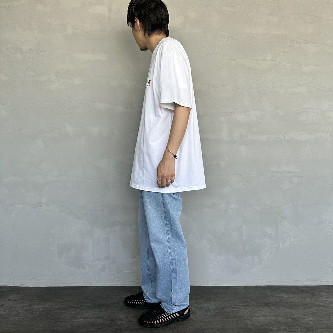 carhartt WIP [カーハートダブリューアイピー] ショートスリーブアメリカンスクリプトTシャツ [I029956] WHITE &&モデル身長：173cm 着用サイズ：L&&