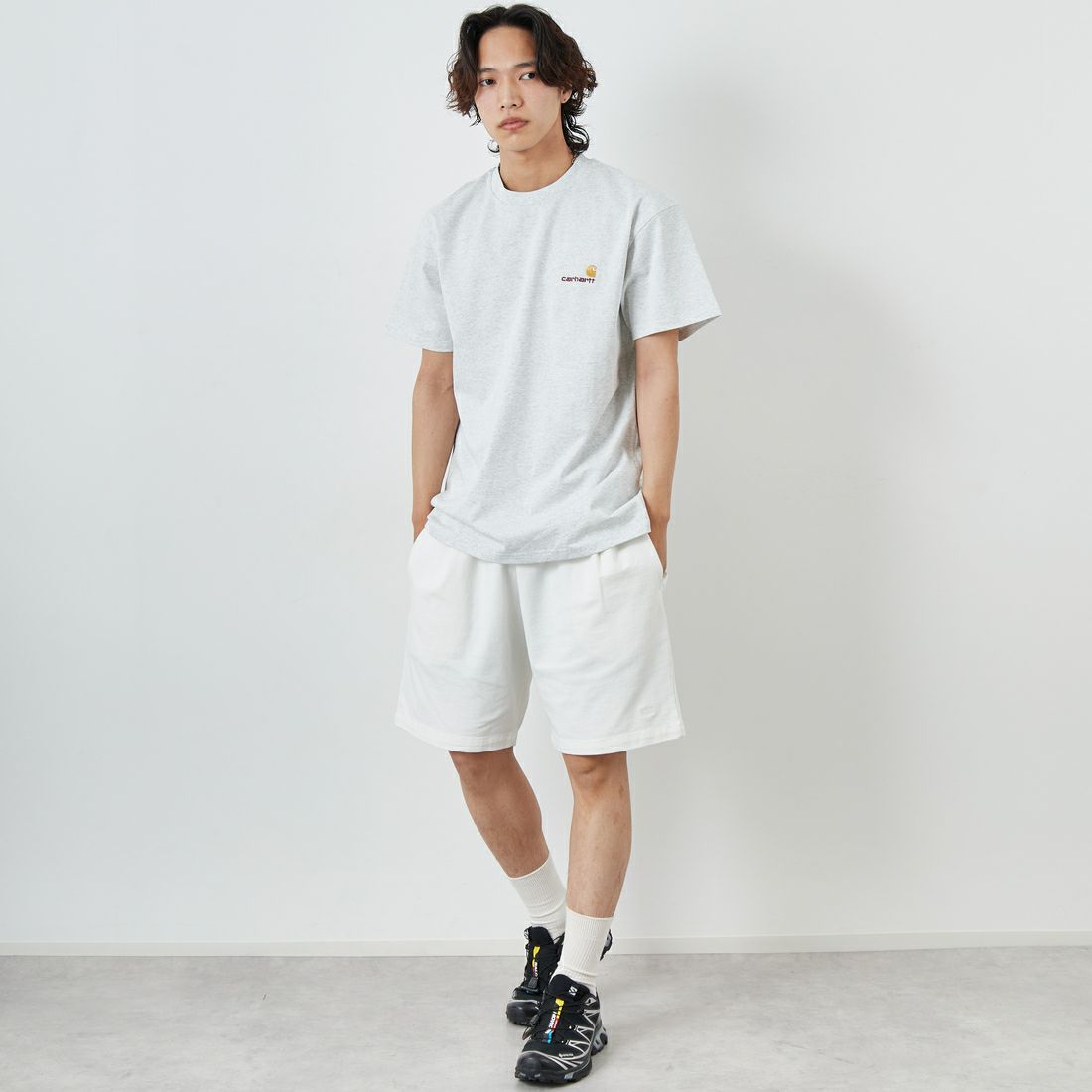 carhartt WIP [カーハートダブリューアイピー] ショートスリーブアメリカンスクリプトTシャツ [I029956] ASH HEATHE &&モデル身長：179cm 着用サイズ：M&&