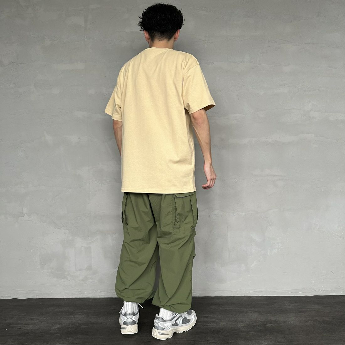 carhartt WIP [カーハートダブリューアイピー] ショートスリーブアメリカンスクリプトTシャツ [I029956] ASH HEATHE &&モデル身長：179cm 着用サイズ：M&&
