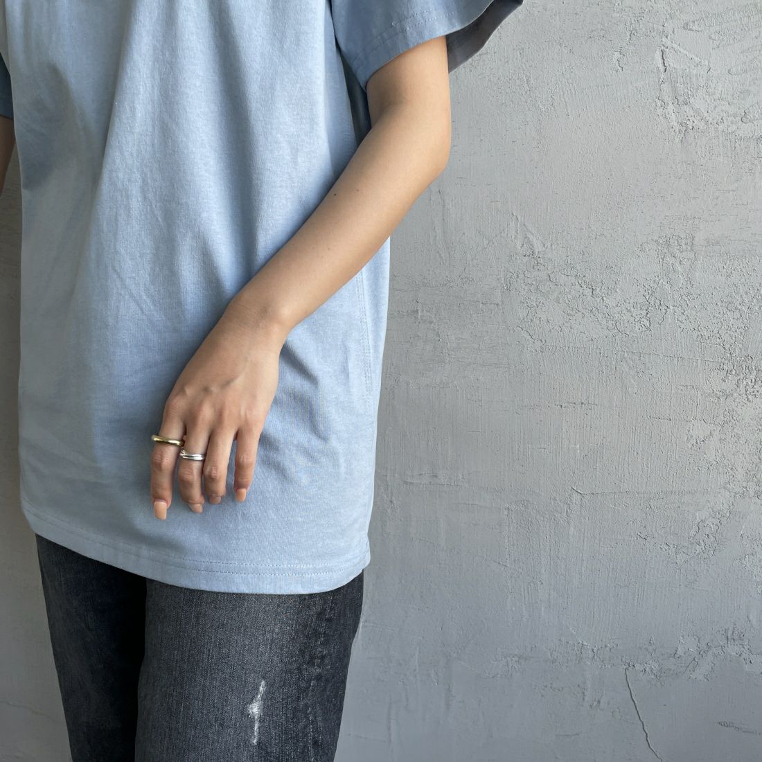 carhartt WIP [カーハートダブリューアイピー] ショートスリーブアメリカンスクリプトTシャツ [I029956] NATURAL &&モデル身長：158cm 着用サイズ：S&&