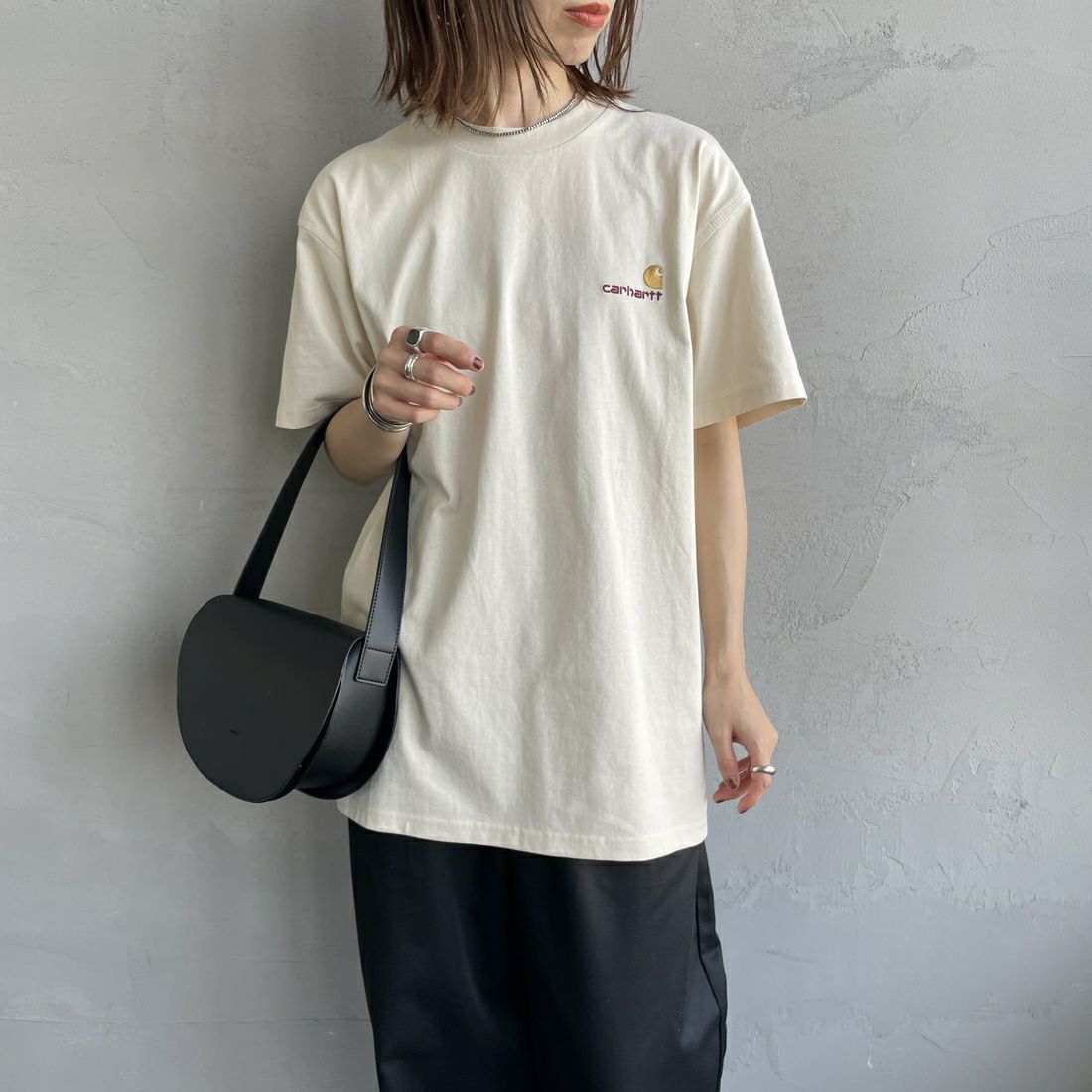 carhartt WIP [カーハートダブリューアイピー] ショートスリーブアメリカンスクリプトTシャツ [I029956] NATURAL &&モデル身長：158cm 着用サイズ：S&&