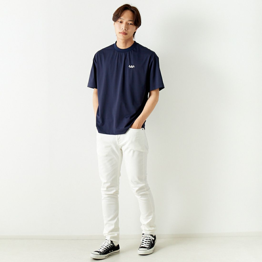 A.P.C. GOLF [アー・ペー・セー ゴルフ] ラウンドTシャツ [CTM4401] NAVY &&モデル身長：179cm 着用サイズ：L&&