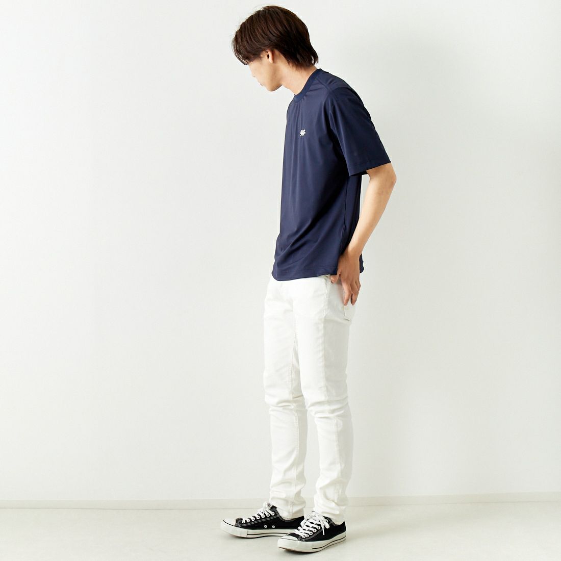 A.P.C. GOLF [アー・ペー・セー ゴルフ] ラウンドTシャツ [CTM4401] NAVY &&モデル身長：179cm 着用サイズ：L&&