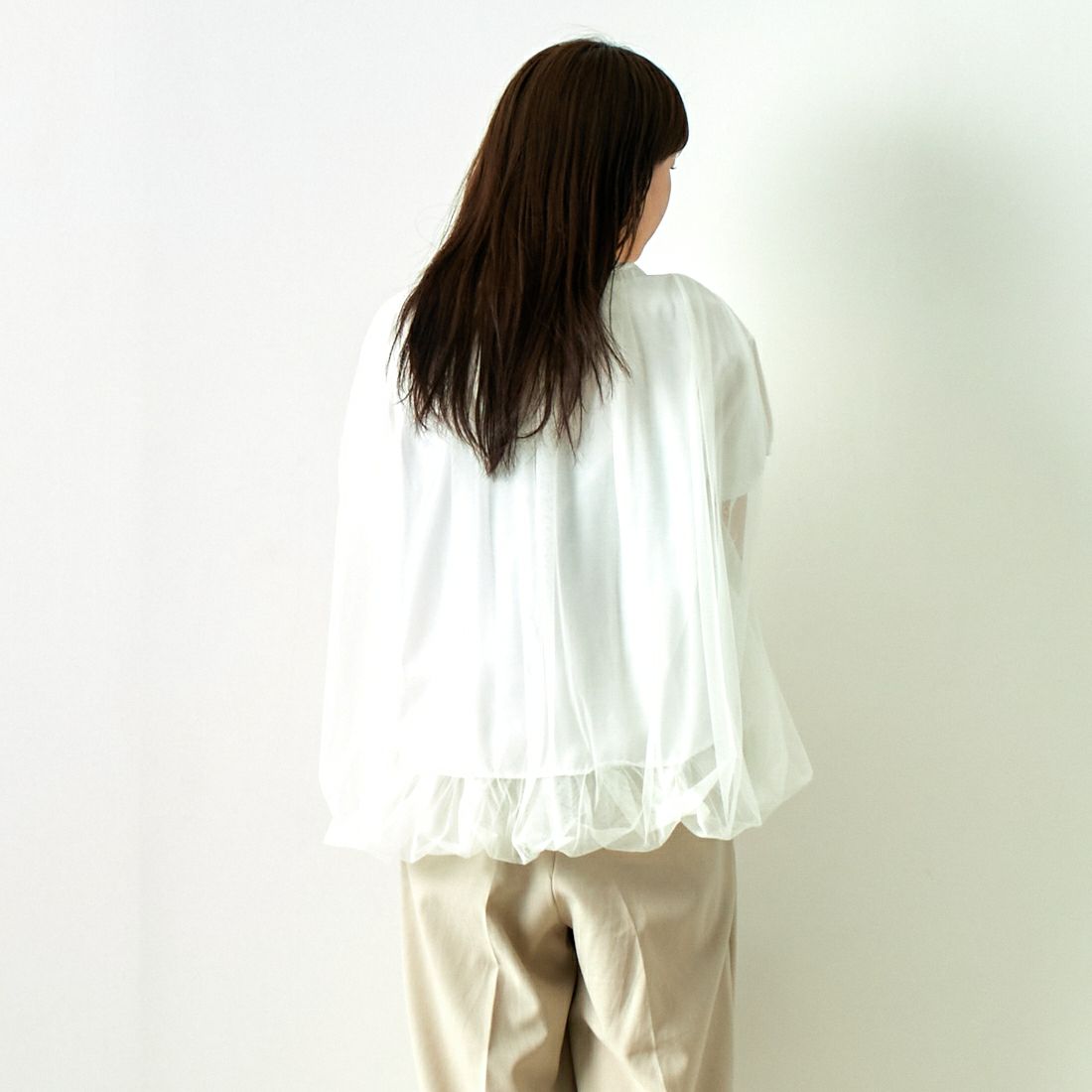 Margaux vintage [マルゴーヴィンテージ] チュールコンビTシャツ [MG-CT-24021-S] OFF WHITE &&モデル身長：167cm 着用サイズ：F&&