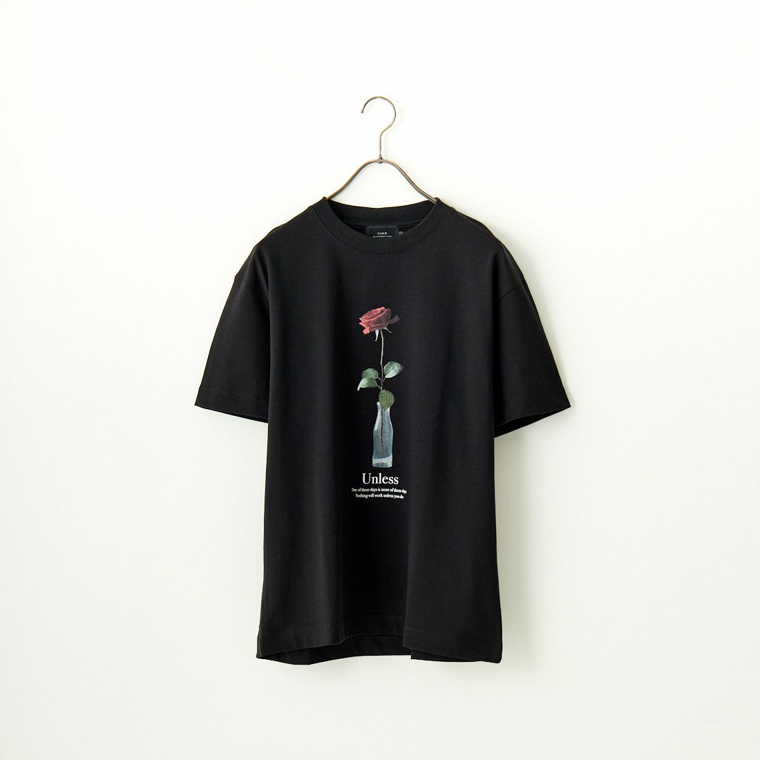 SLICK [スリック] レギュラーフィットプリントTシャツ UNLESS [5255856] 700 BLACK