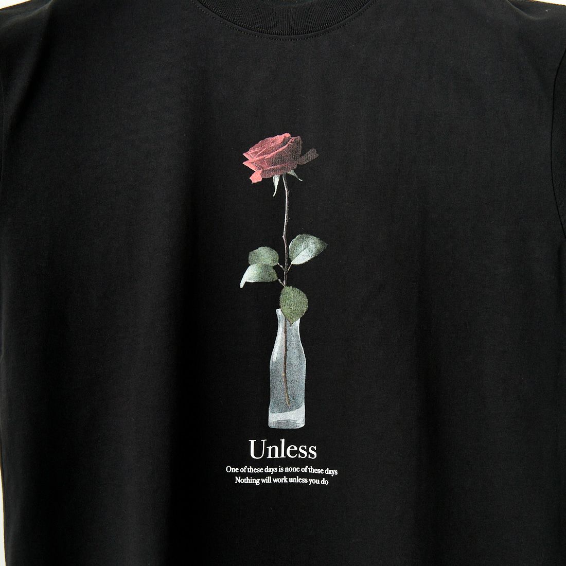 SLICK [スリック] レギュラーフィットプリントTシャツ UNLESS [5255856] 700 BLACK