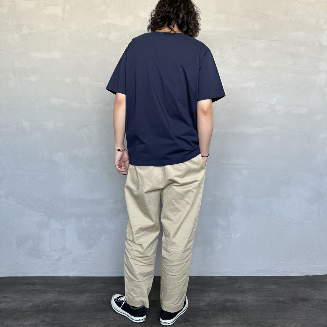 THE FOX [ザフォックス] 別注 ワンポイントロゴワッペン リンガーTシャツ [JF24SS-02-JF] NVY/CAMEL &&モデル身長：173cm 着用サイズ：L&&