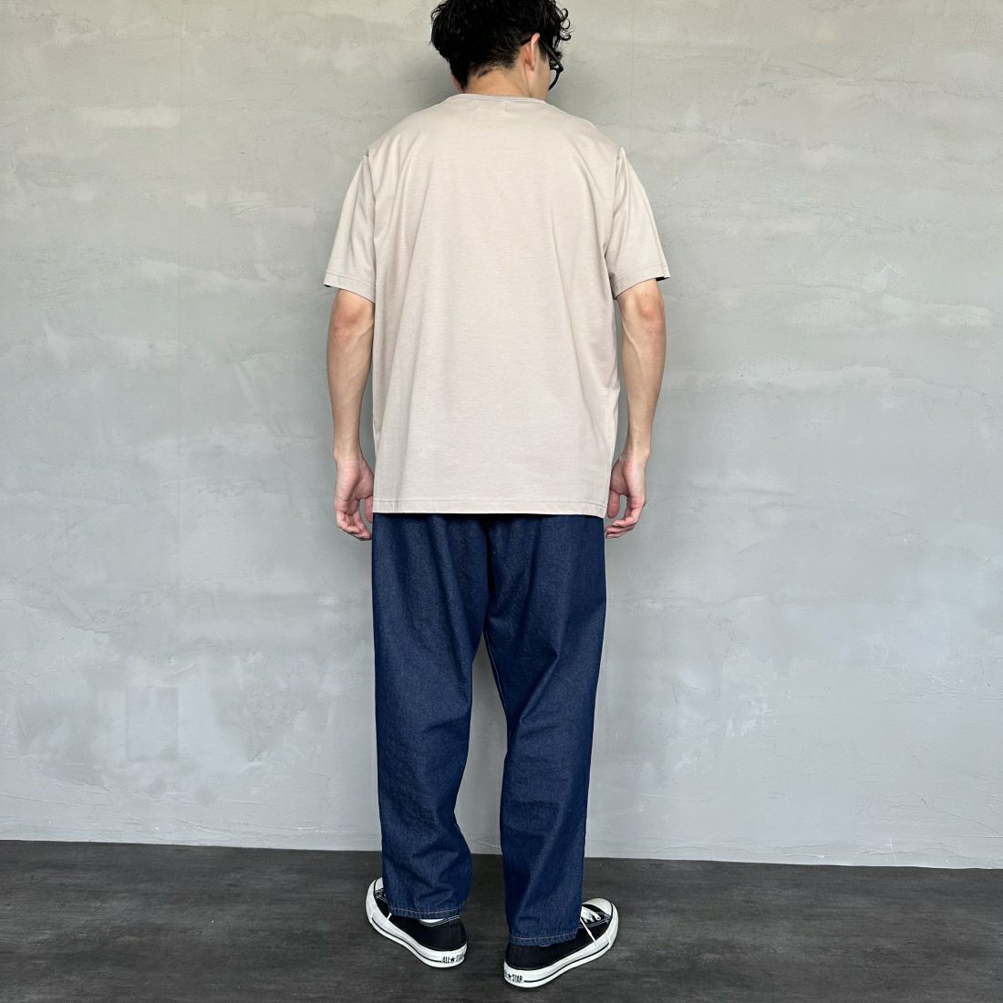 THE FOX [ザフォックス] 別注 ワンポイントロゴワッペン リンガーTシャツ [JF24SS-02-JF] GREIGE &&モデル身長：168cm 着用サイズ：L&&