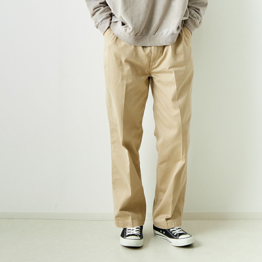 40 KHAKI&&モデル身長：179cm 着用サイズ：2&&