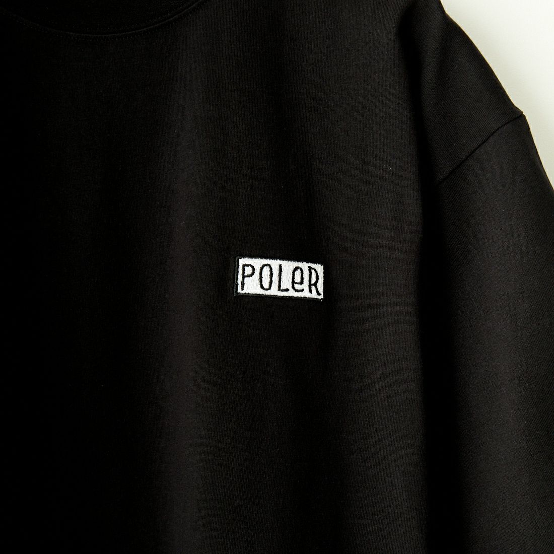 POLeR [ポーラー] 別注 SUMMIT バックプリントショートスリーブTシャツ [249MCV0009-JF] BLACK