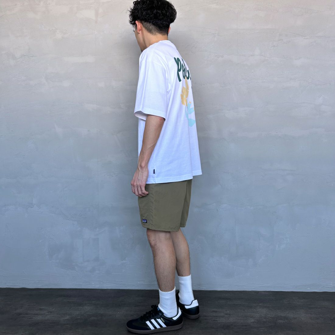 POLeR [ポーラー] 別注 POPPY フラワーバックプリント ショートスリーブTシャツ [249MCV0010-JF] WHITE &&モデル身長：168cm 着用サイズ：M&&