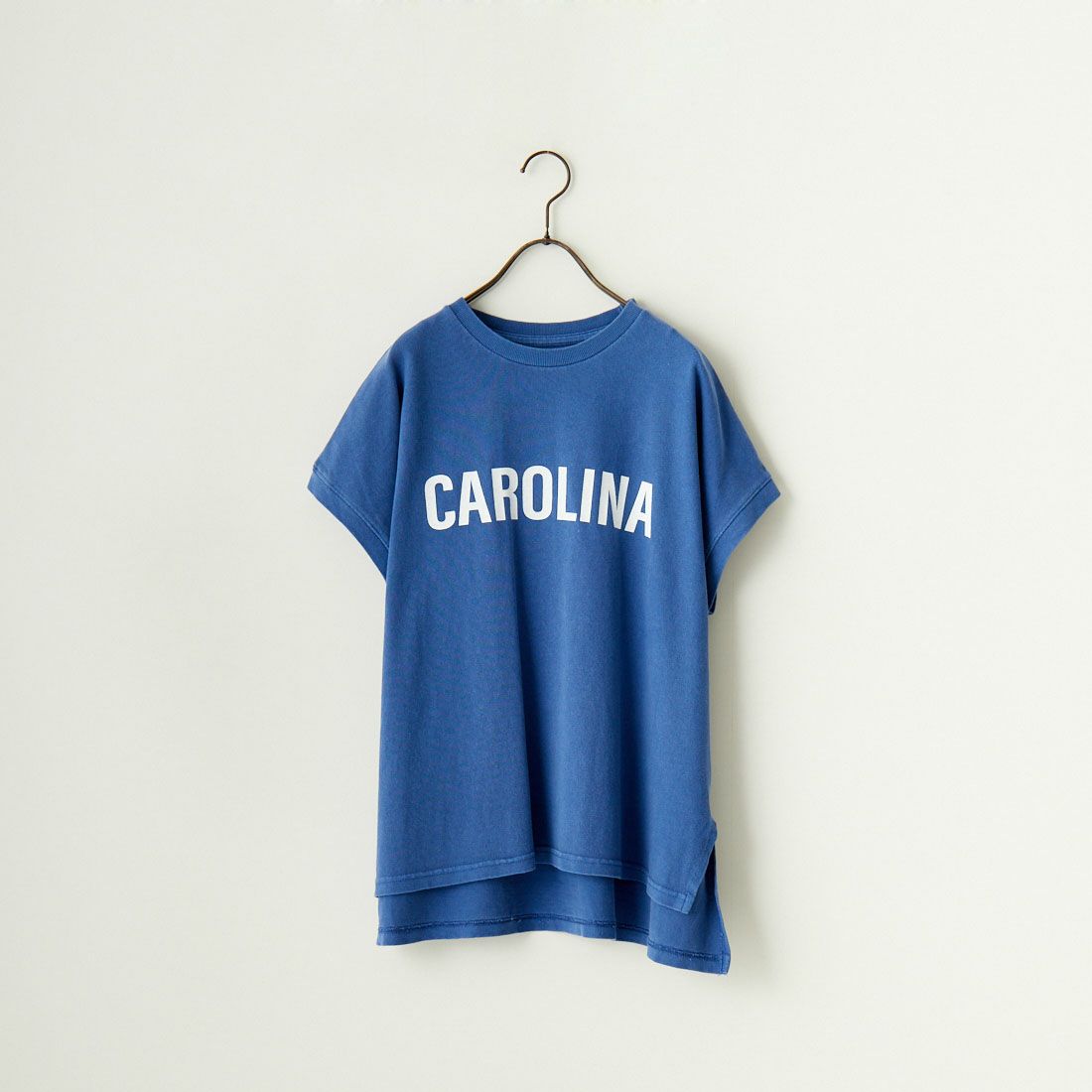 MICA&DEAL [マイカアンドディール] CAROLINAロゴ ピグメントバイオ サイドスリットTシャツ [0124209080] BLUE