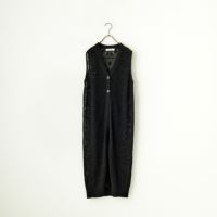 700 BLACK