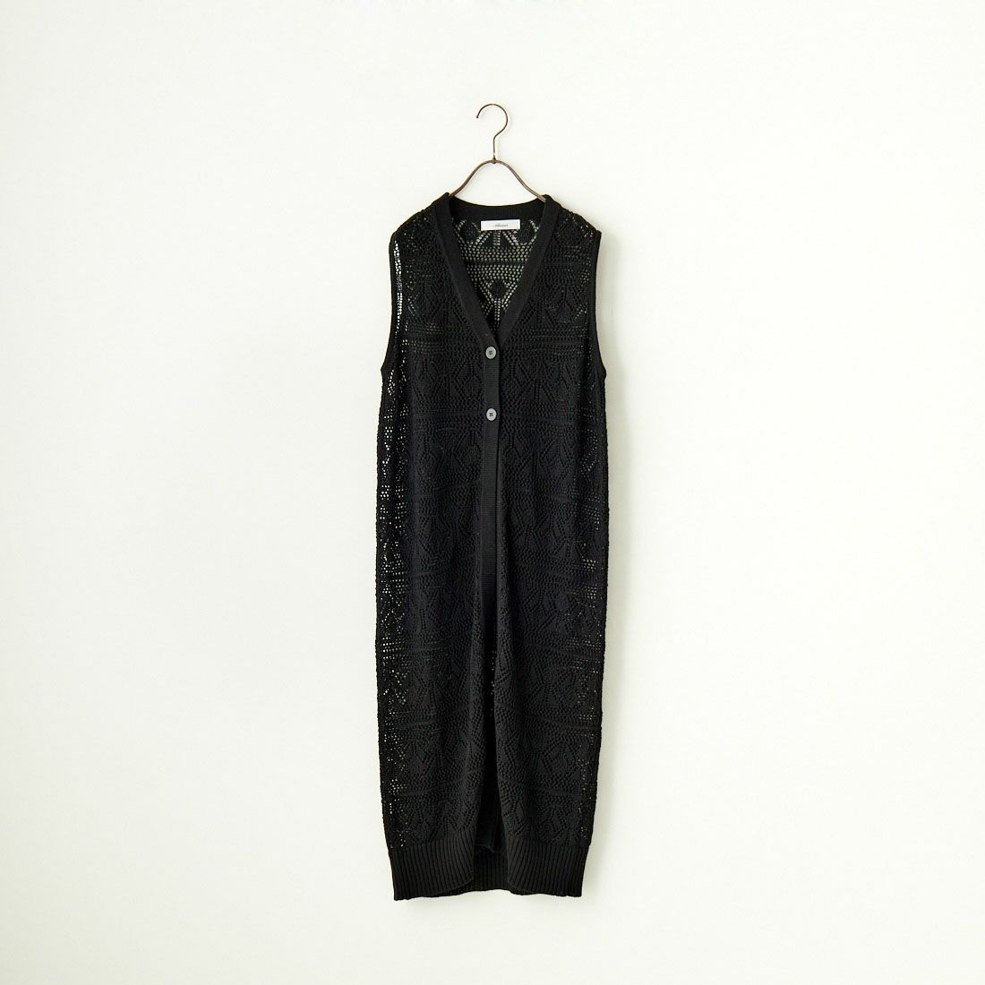 700 BLACK