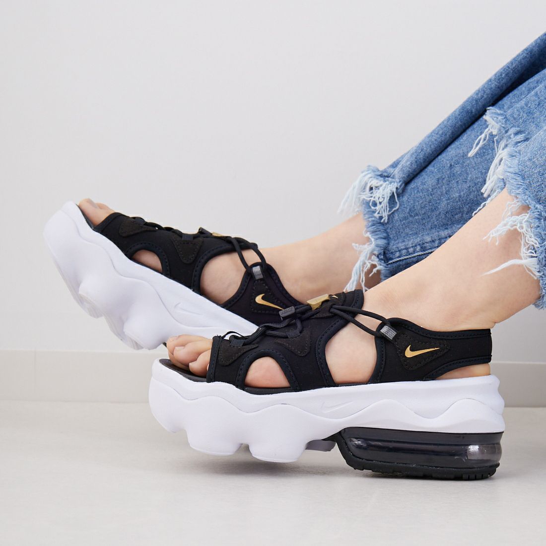 NIKE [ナイキ] エアマックス ココサンダル [CI8798]