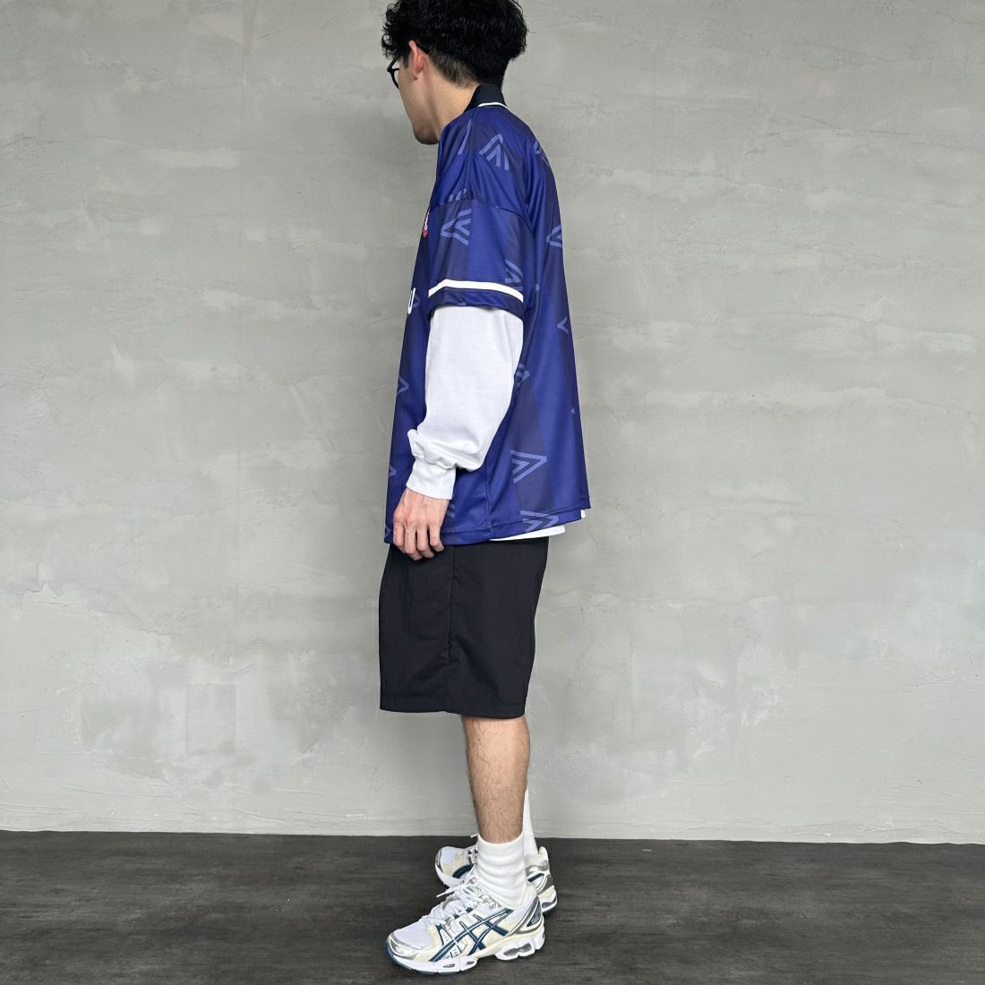 umbro [アンブロ] 別注 総柄プリント ゲームシャツ [UMNK-G0033-JF] NAVY  &&モデル身長：168cm 着用サイズ：L&&