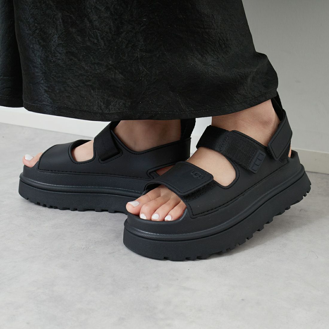 UGG [アグ] ゴールデングロウ [1152685] BLACK