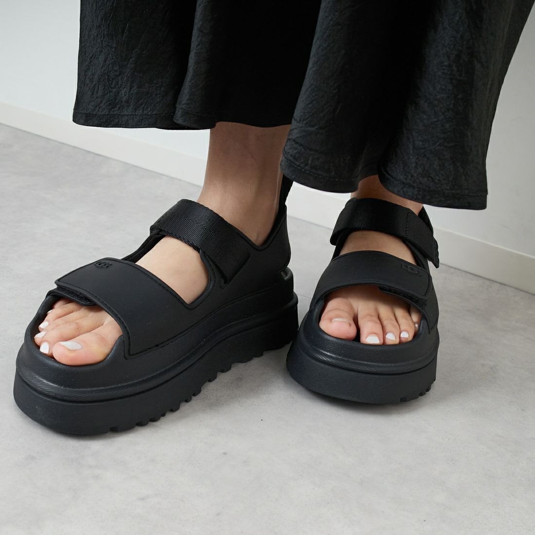 UGG [アグ] ゴールデングロウ [1152685] BLACK