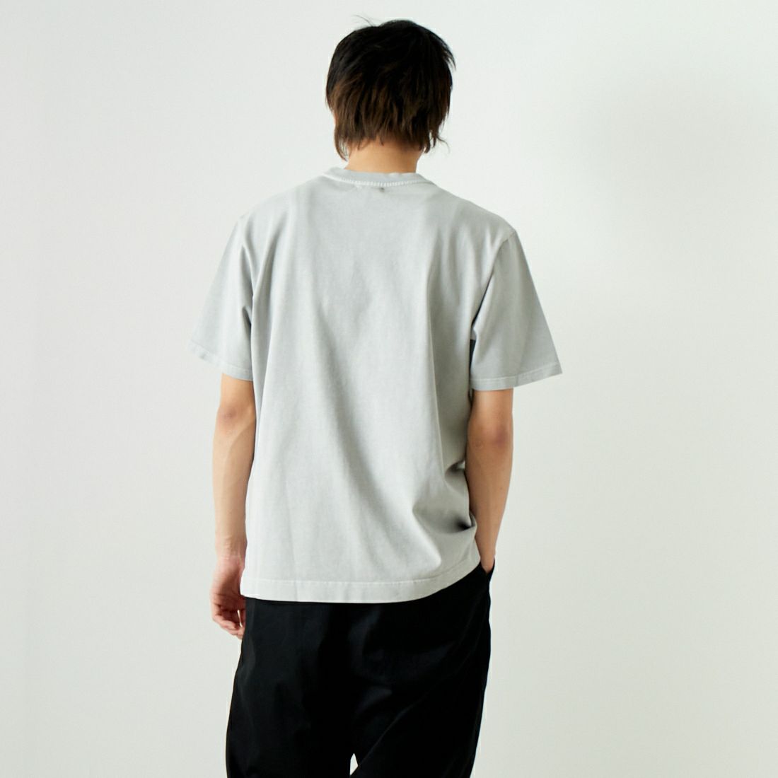 AUTRY [オートリー] ロゴTシャツ [TSPM579] 579F FOGGY &&モデル身長：182cm 着用サイズ：L&&