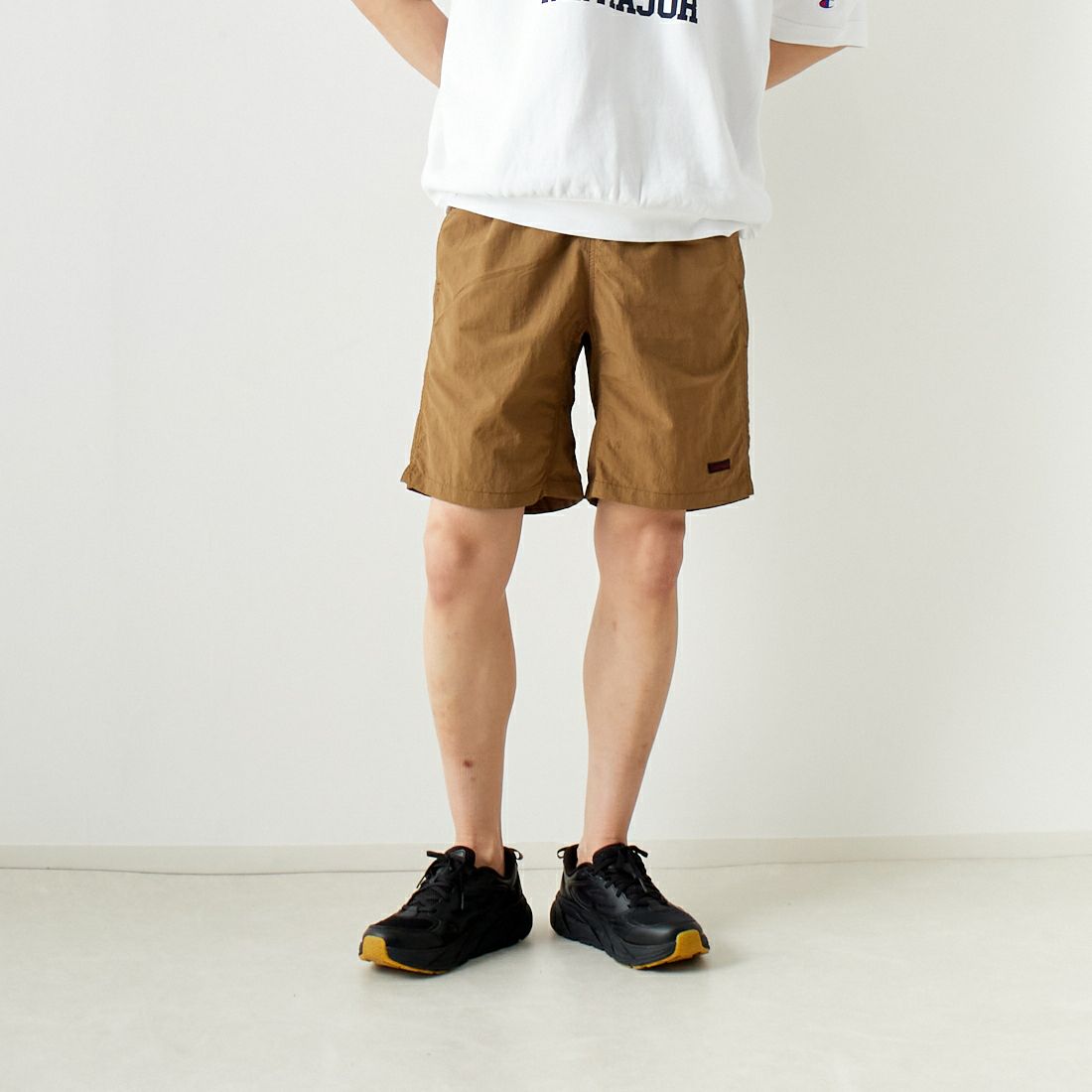 GRAMiCCi [グラミチ] ナイロンパッカブルショーツ [G4SM-P146] COYOTE &&モデル身長：182cm 着用サイズ：M&&
