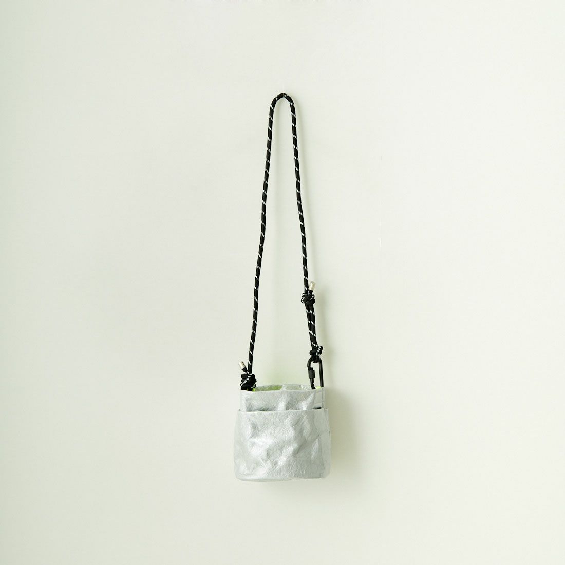 OUTDOOR PRODUCTS [アウトドアプロダクツ] バケットショルダーバッグ [BR-OUT-24SS07] SILVER