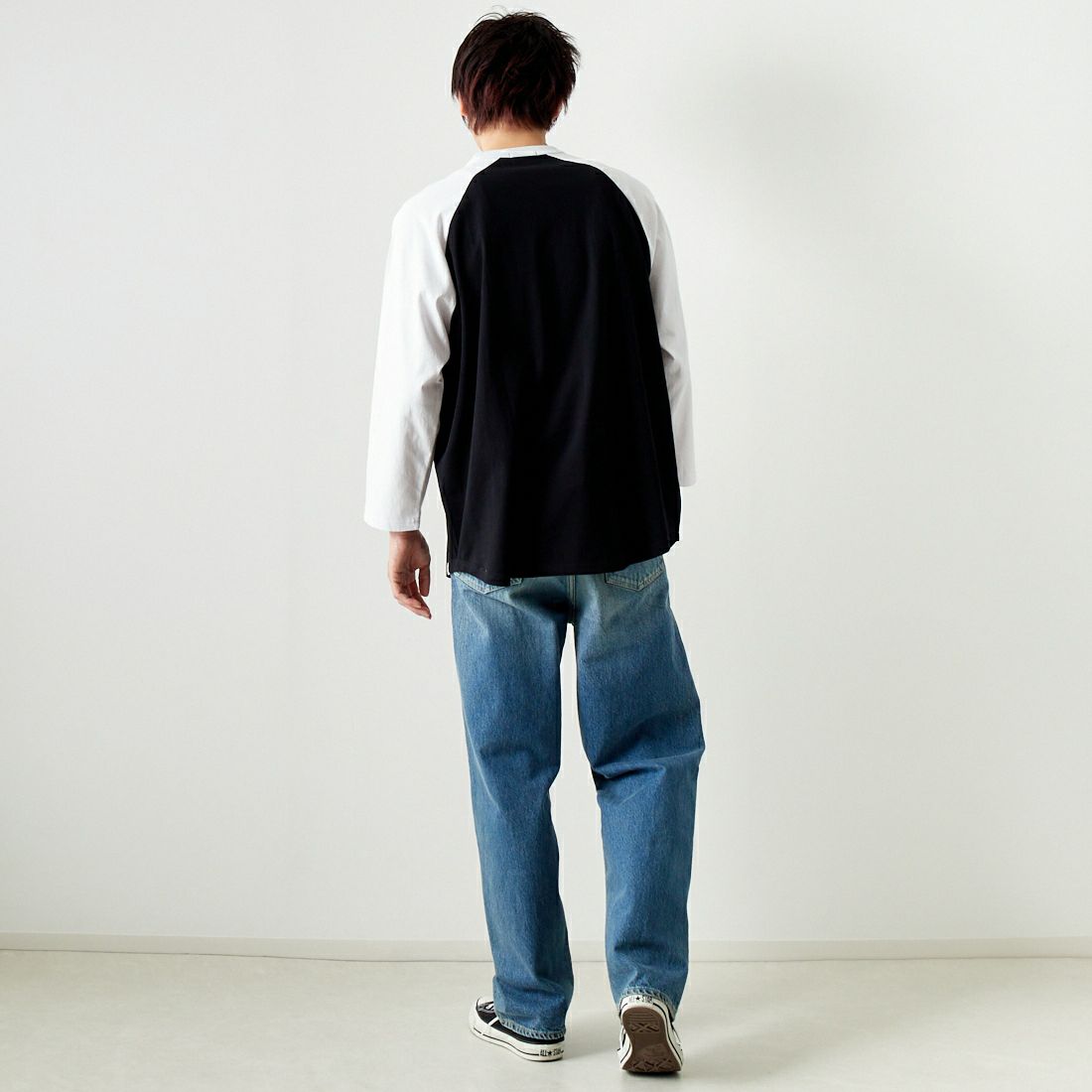 COTTON PAN [コットンパン] willey ラグランスリーブTシャツ [WILLEY] WHT/BLK &&モデル身長：182cm 着用サイズ：XL&&