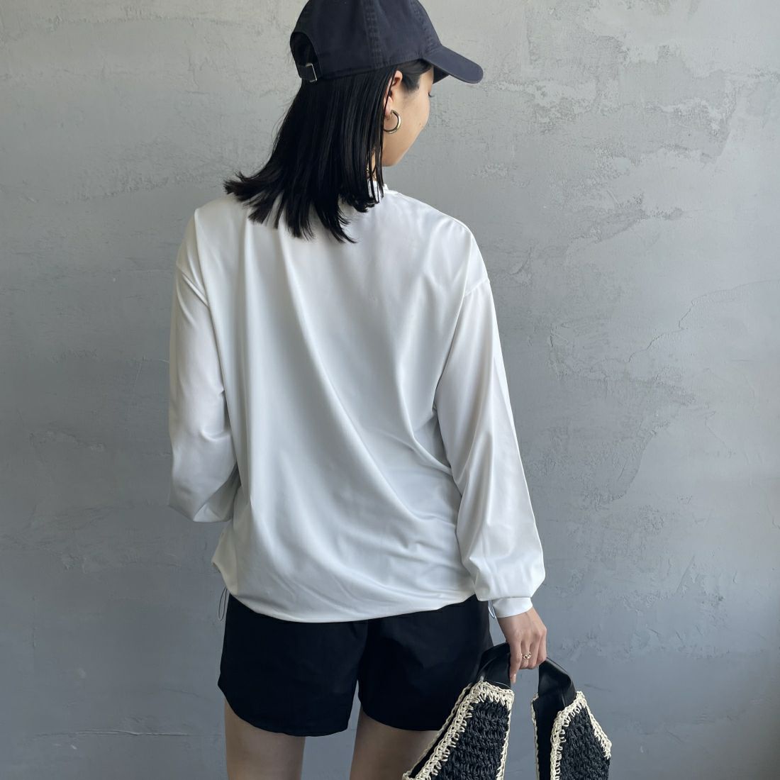Jeans Factory Clothes [ジーンズファクトリークローズ] 裾ドローコードラッシュガードTシャツ [IN2-CST-4] WHITE &&モデル身長：163cm 着用サイズ：M&&