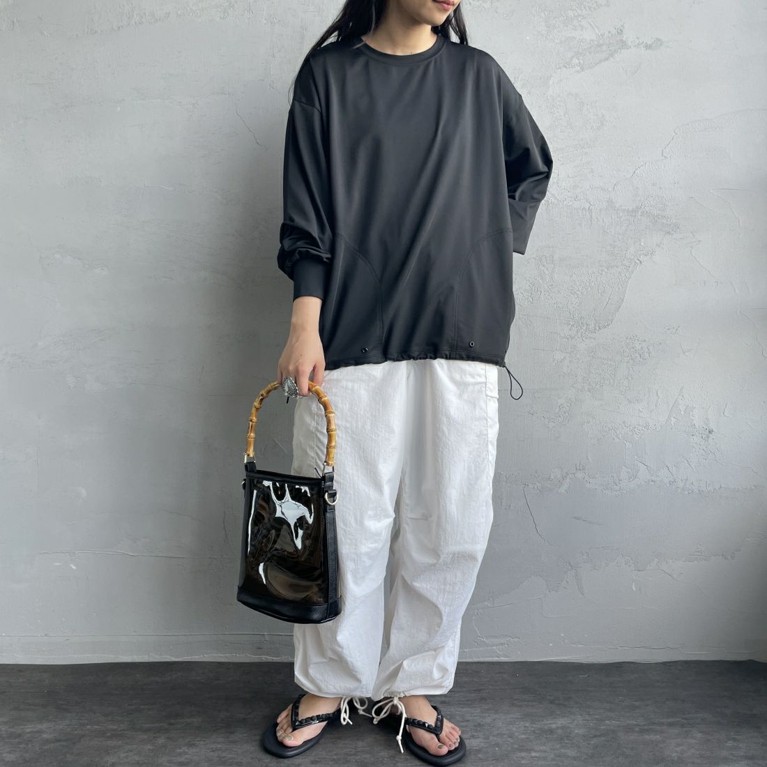 Jeans Factory Clothes [ジーンズファクトリークローズ] 裾ドローコードラッシュガードTシャツ [IN2-CST-4] BLACK &&モデル身長：156cm 着用サイズ：M&&