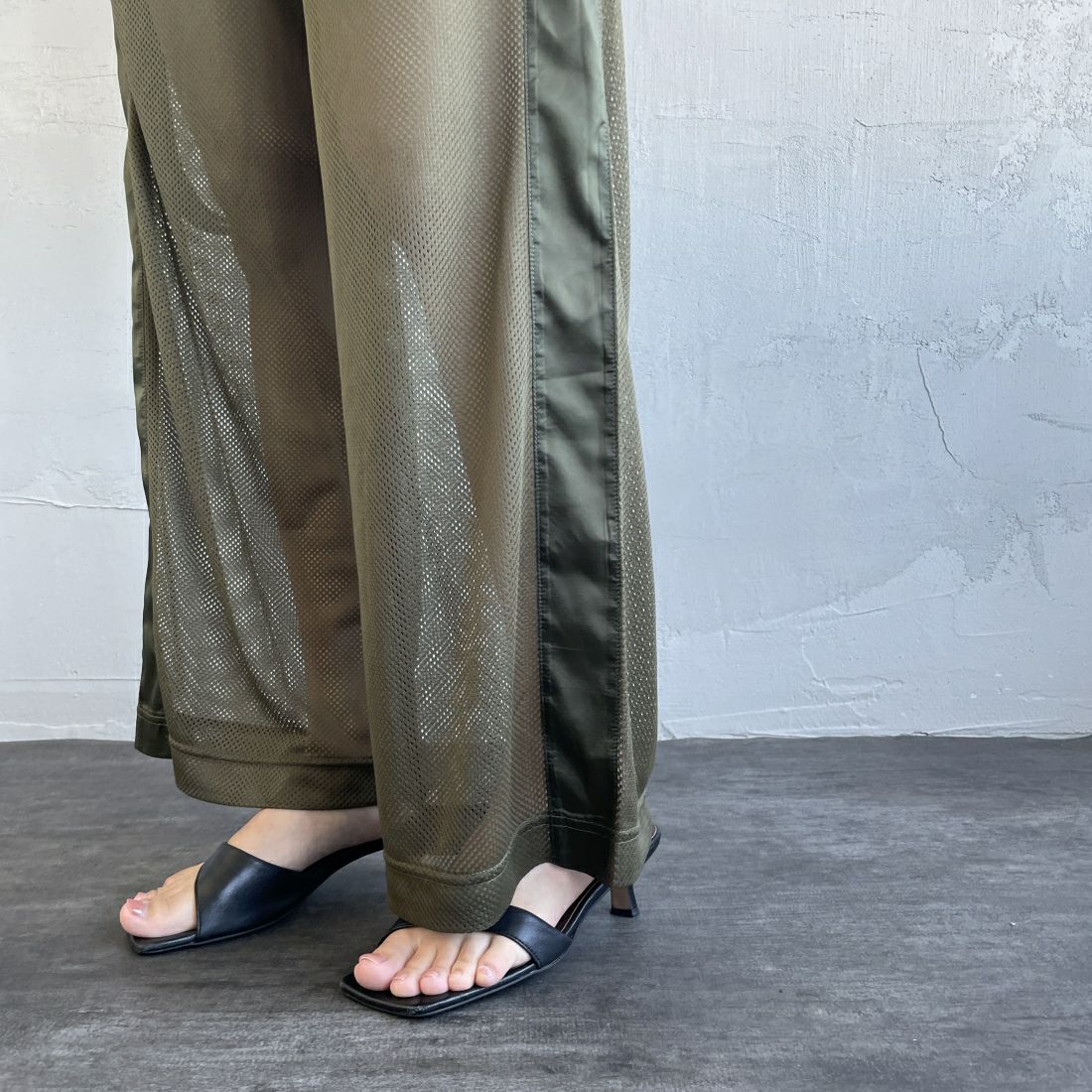 Jeans Factory Clothes [ジーンズファクトリークローズ] メッシュパンツ [IN9-PT-4] KHAKI &&モデル身長：163cm 着用サイズ：F&&