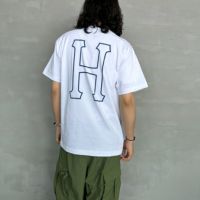 WHITE&&モデル身長：173cm 着用サイズ：M&&