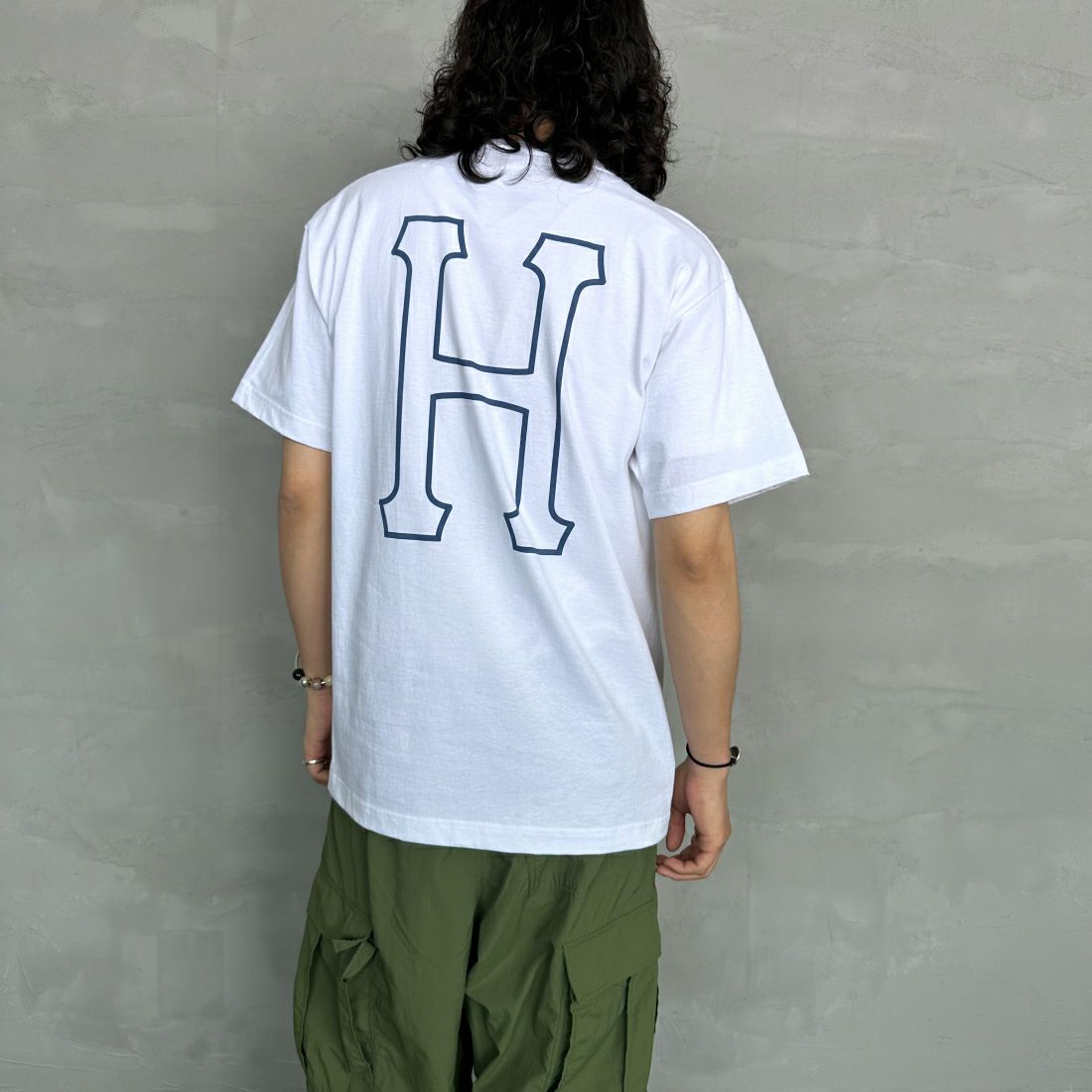 WHITE&&モデル身長：173cm 着用サイズ：M&&