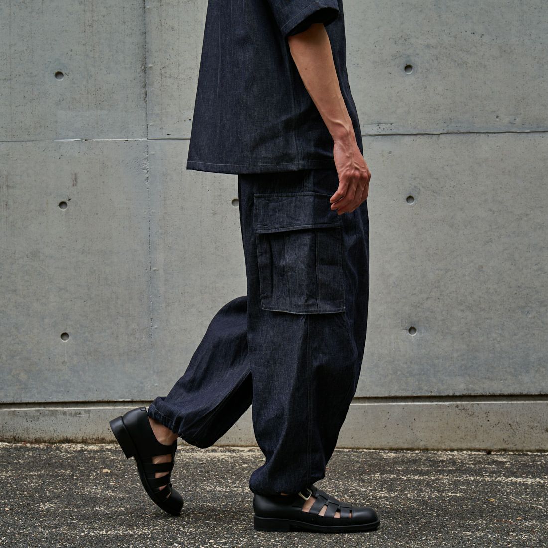 Needles [ニードルズ] 別注 BDUヒザデルデニムパンツ [OT1689-JF] INDIGO&&モデル身長：182cm 着用サイズ：XS&&