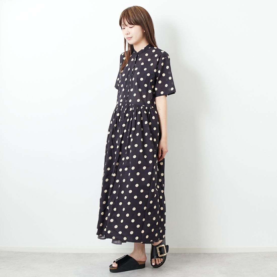 soil [ソイル] コットンボイル ドットプリント バンドカラーワンピース [NSL22013] 99XL BLK &&モデル身長：167cm 着用サイズ：2&&