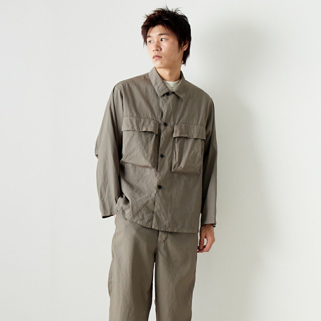 STILL BY HAND [スティルバイハンド] 製品染めシャツジャケット [BL01241] GREIGE &&モデル身長：182cm 着用サイズ：46&&