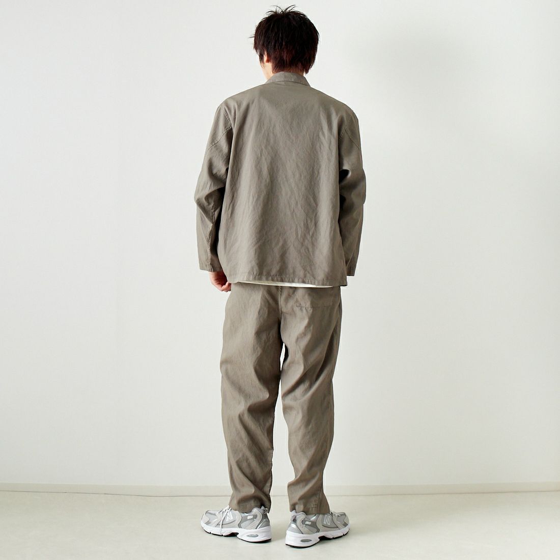 STILL BY HAND [スティルバイハンド] 製品染めシャツジャケット [BL01241] GREIGE &&モデル身長：182cm 着用サイズ：46&&