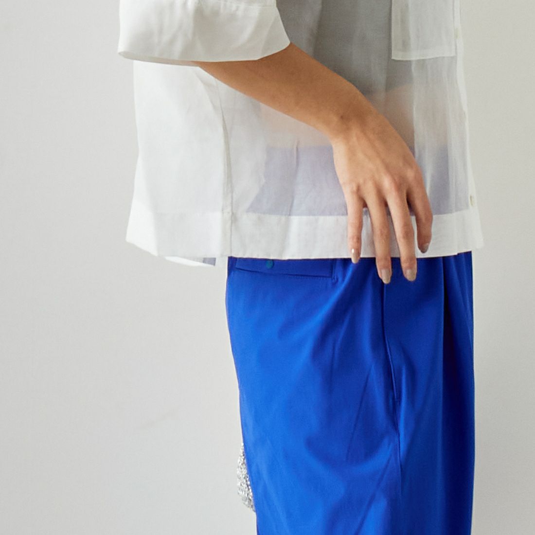 MICA&DEAL [マイカアンドディール] コットンシアーオーバーサイズシャツ [0124201104] WHITE &&モデル身長：167cm 着用サイズ：F&&
