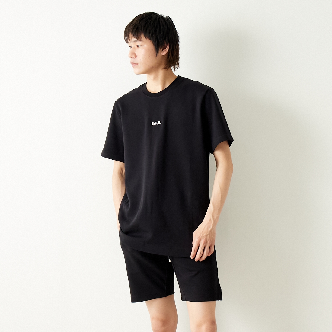 ボーラー BALR. ショートパンツ Q-SERIES REGULAR FIT SHORTS ブラック 